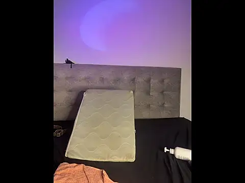 ScarletVelvetX's Live XXX Chat