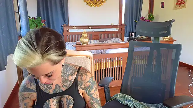 Chat +18 de Alexandersonxo ao vivo