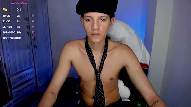 tylernova Live XXX-Chat