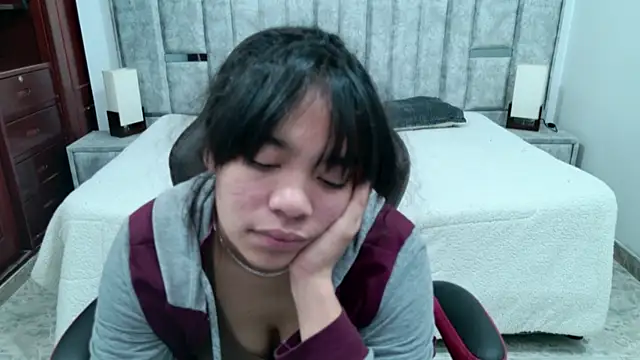 laureentt_: απευθείας συνομιλία ΧΧΧ