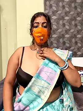 Poly_bhabi Adlı Modelin Web Kamerası Şovu