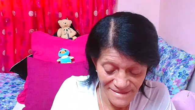 Pokazy przed kamerką – SLUTTYROXY