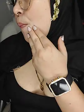 Chatroom XXX en direct de Elinaax