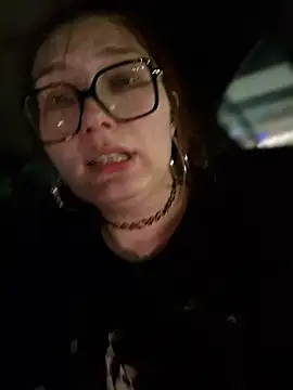 wildyoungNhorny's Live XXX Chat