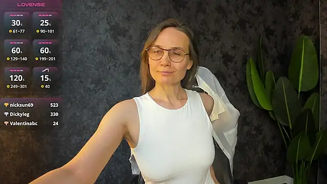 Lillian_White Chat XXX in diretta