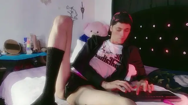 Tyler_cat live XXX chat