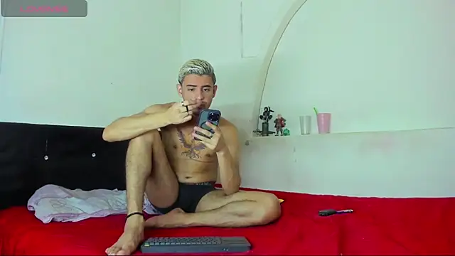 kaiborman00 live XXX chat