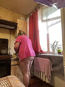 Czat XXX na żywo – Mommy-girl-Lola