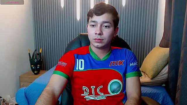 Julian_Smith21 live XXX chat