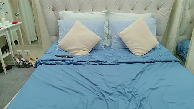 Redhead_Vixen_'s Live XXX Chat