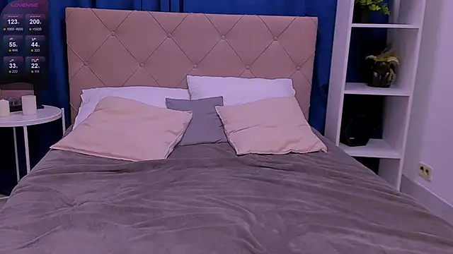 Janie_JJ_Curvie Chat XXX live