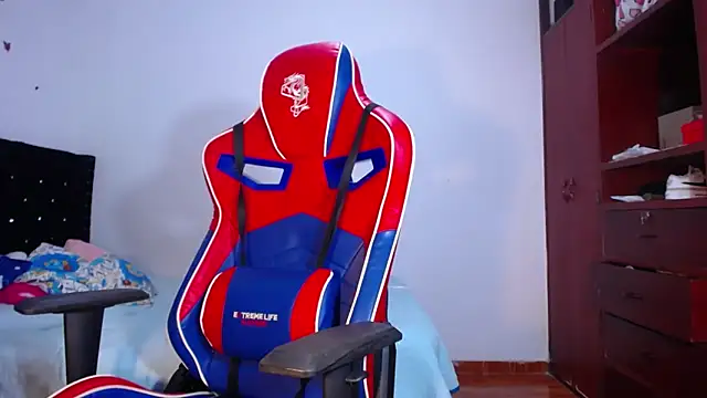 Czat XXX na żywo – BellaKarla