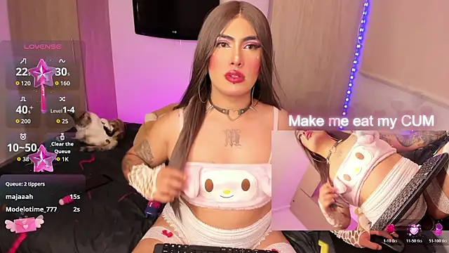 Pokazy przed kamerką – Sophie_whitexxx