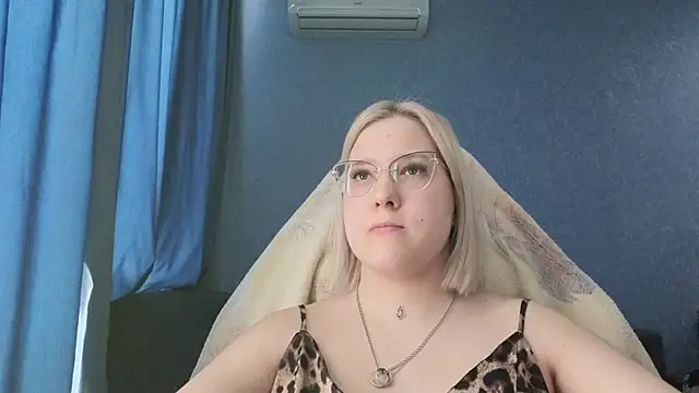 HotBrandyX: απευθείας συνομιλία ΧΧΧ