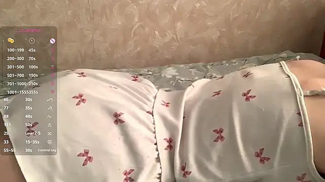 Chat +18 de TiaraHenegan ao vivo