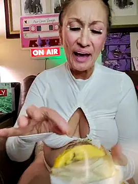 TheDime Adlı Modelin Canlı XXX Sohbeti