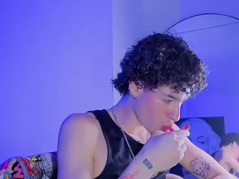 nova_salvatore Chat XXX in diretta