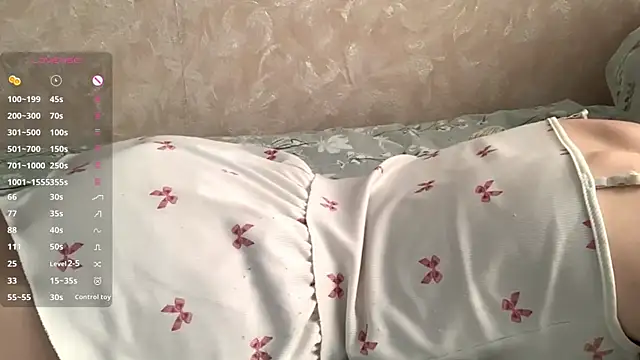 TiaraHenegan Adlı Modelin Canlı XXX Sohbeti