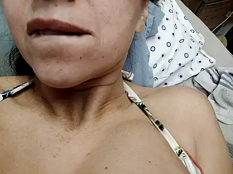 cjpq2525's Webcam Show