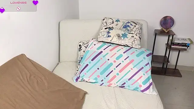 blue__moon_'s Live XXX Chat