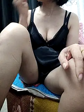 Webkamerová show Haralushiaaa