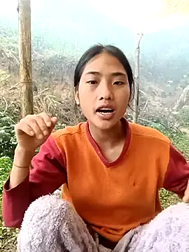 Hoa-tuylip's Webcam Show