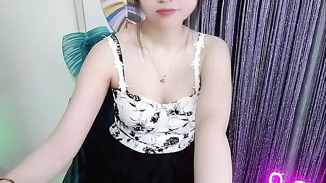 Ari-sweety's Live XXX Chat