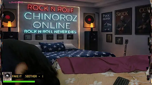 chino_roz Show Webcam