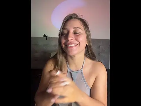 دردشة ScarletVelvetX الجنسية المباشرة