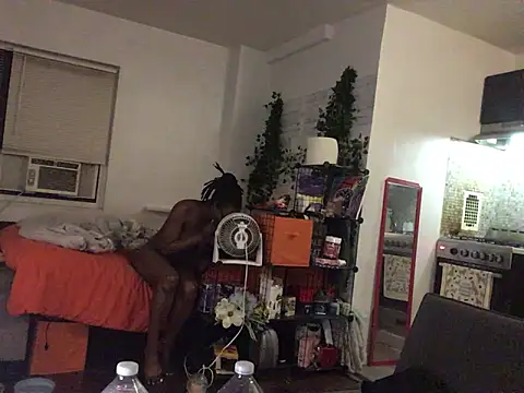 littyleesh1's Webcam Show