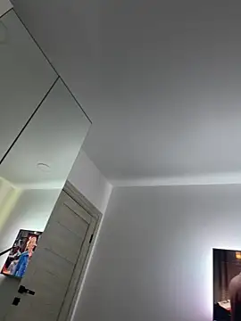 Fire__24-7 Webcam show