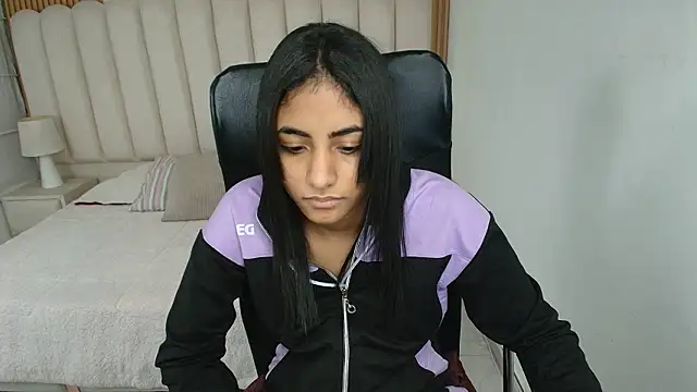 shaneelle Chat XXX live