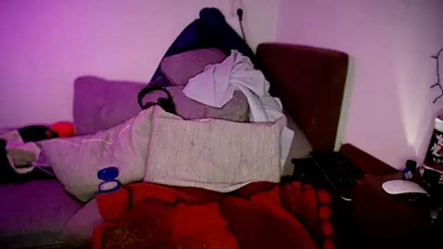 Czat XXX na żywo – P4RtYBOII92