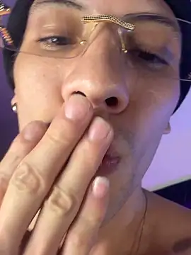 santiago_cutex Chat XXX in diretta