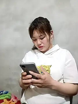 Anna_516 Adlı Modelin Canlı XXX Sohbeti