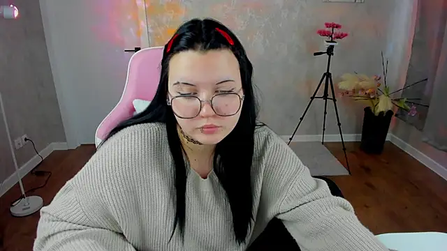 Kira_G0ld Adlı Modelin Canlı XXX Sohbeti