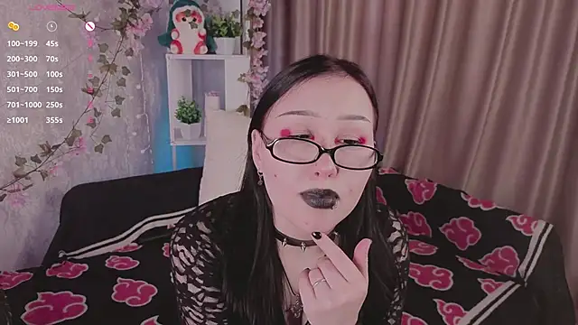 ThoraHaring Live XXX-chat