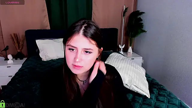 Crystal-Lace Chat XXX live