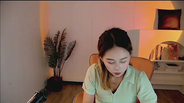 zhoulan-bb Adlı Modelin Canlı XXX Sohbeti