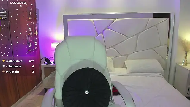 Chat XXX en directo de Natasha_Kiim_