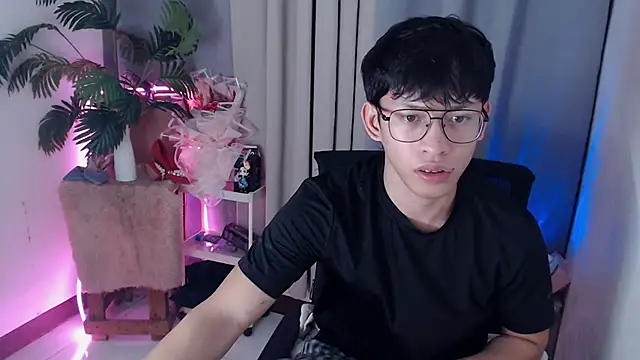 pinkcock_froi2305 在線直播表演