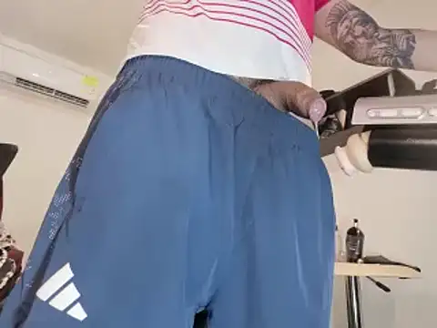 RyanMira Chat XXX in diretta