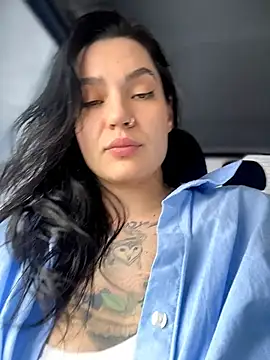 Chat XXX en directo de MeekyRich