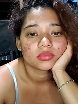 Violethroos Chat XXX in diretta