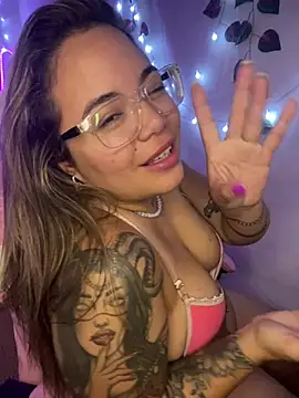 Lindalatina2001 Webcamshow