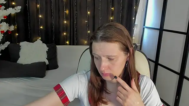 Kathrine_Meyer Adlı Modelin Canlı XXX Sohbeti