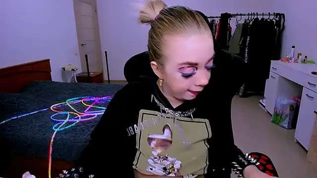 littleSiyfairy live XXX chat