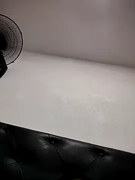 Linda_Lars: απευθείας συνομιλία ΧΧΧ