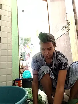 Sexy-Kavya2 Adlı Modelin Canlı XXX Sohbeti