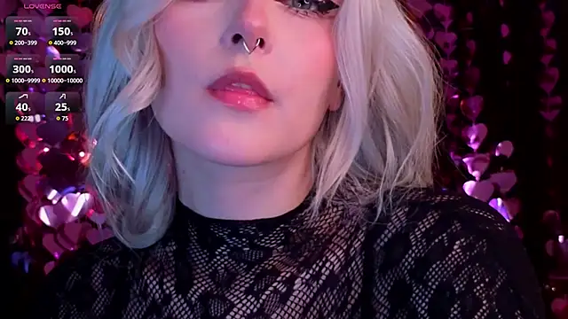 XXX chat uživo modela ShyniAlice